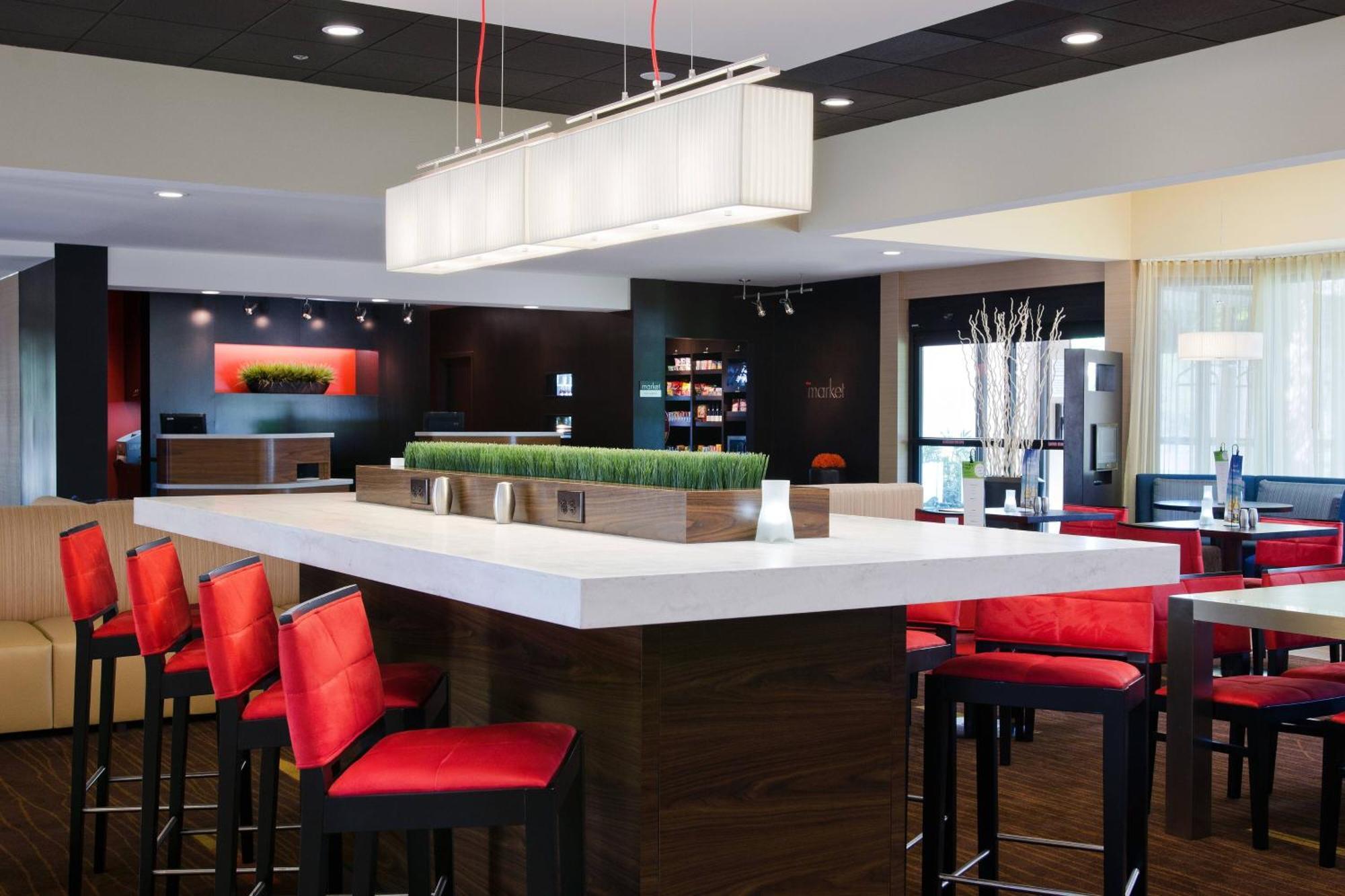 Courtyard By Marriott Huntsville University Drive מראה חיצוני תמונה