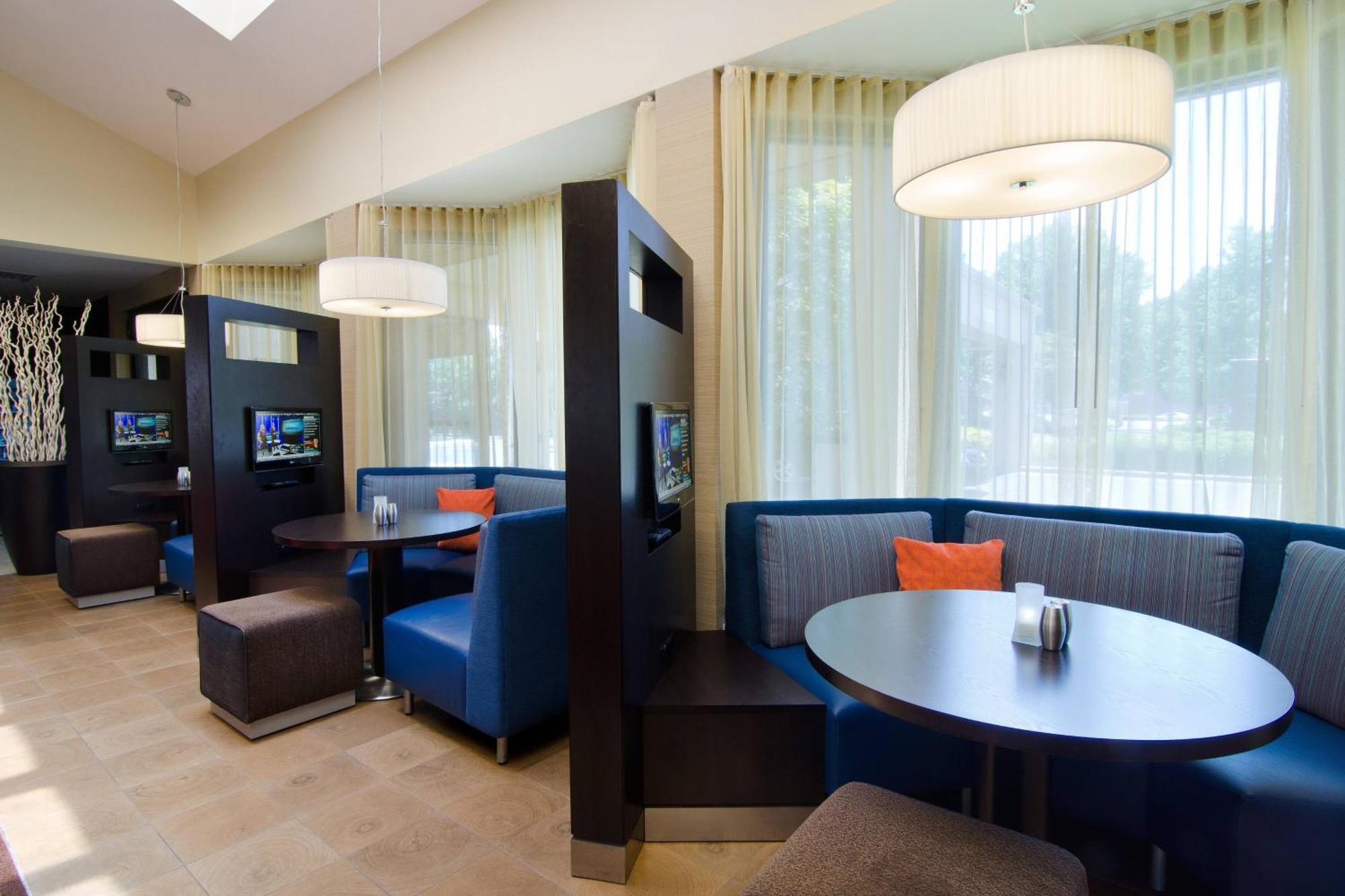 Courtyard By Marriott Huntsville University Drive מראה חיצוני תמונה