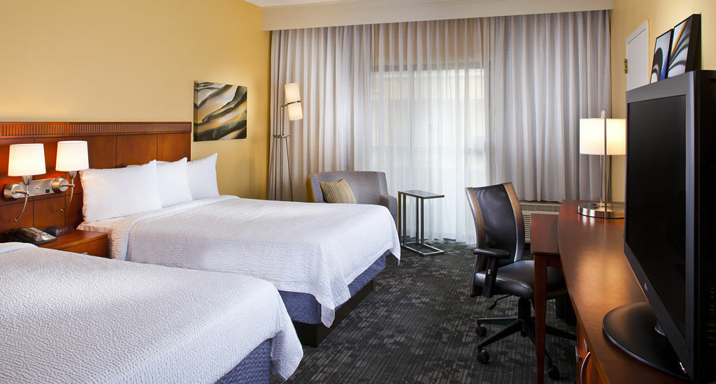 Courtyard By Marriott Huntsville University Drive מראה חיצוני תמונה